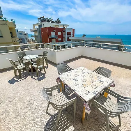 1 Bedroom 1208